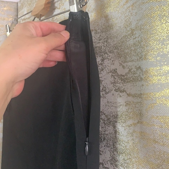 ANN Taylor Loft Black Ponte Pencil Skirt Size 2P - Picture 7 of 15